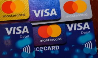 Visa и MasterCard покидают Покердом